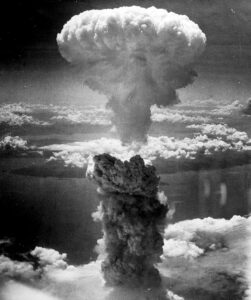 Nube atómica sobre Nagasaki